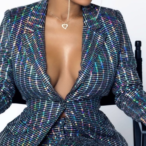 Set - Picture 2 of 4